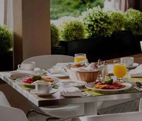 Desayuno buffet todos los días (con cargo)