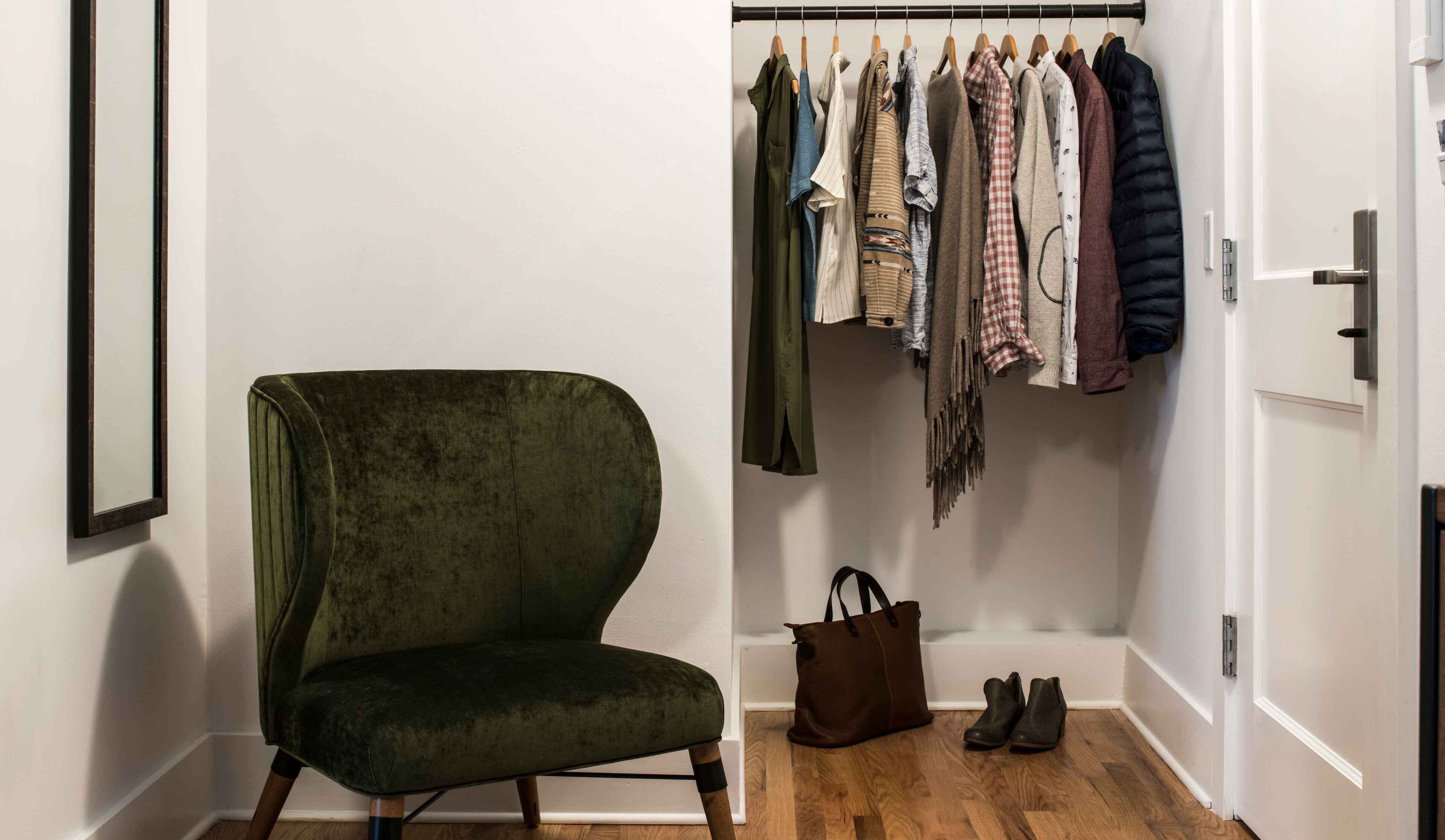 signature room | hypo-allergenic bedding, down duvets, pillow-top beds, travel cot