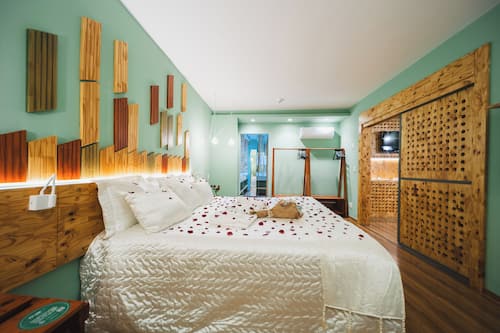 Suite | Roupas de cama antialérgicas, frigobar, cofres nos quartos
