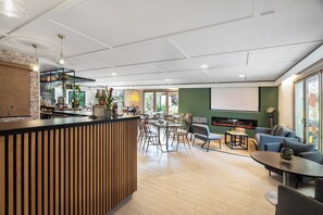 Reception - Campanile NATURE - Lille Est Villeneuve-d'Ascq (Villeneuve-d'Ascq)