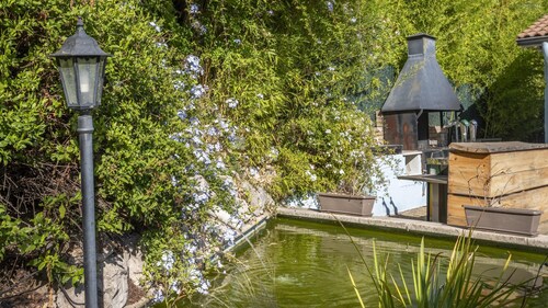 Campanile NATURE - Marseille Saint-Antoine