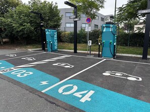 Electric vehicle-charging station