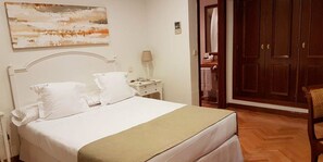 Minibar, caja fuerte, cunas gratuitas y wifi gratis