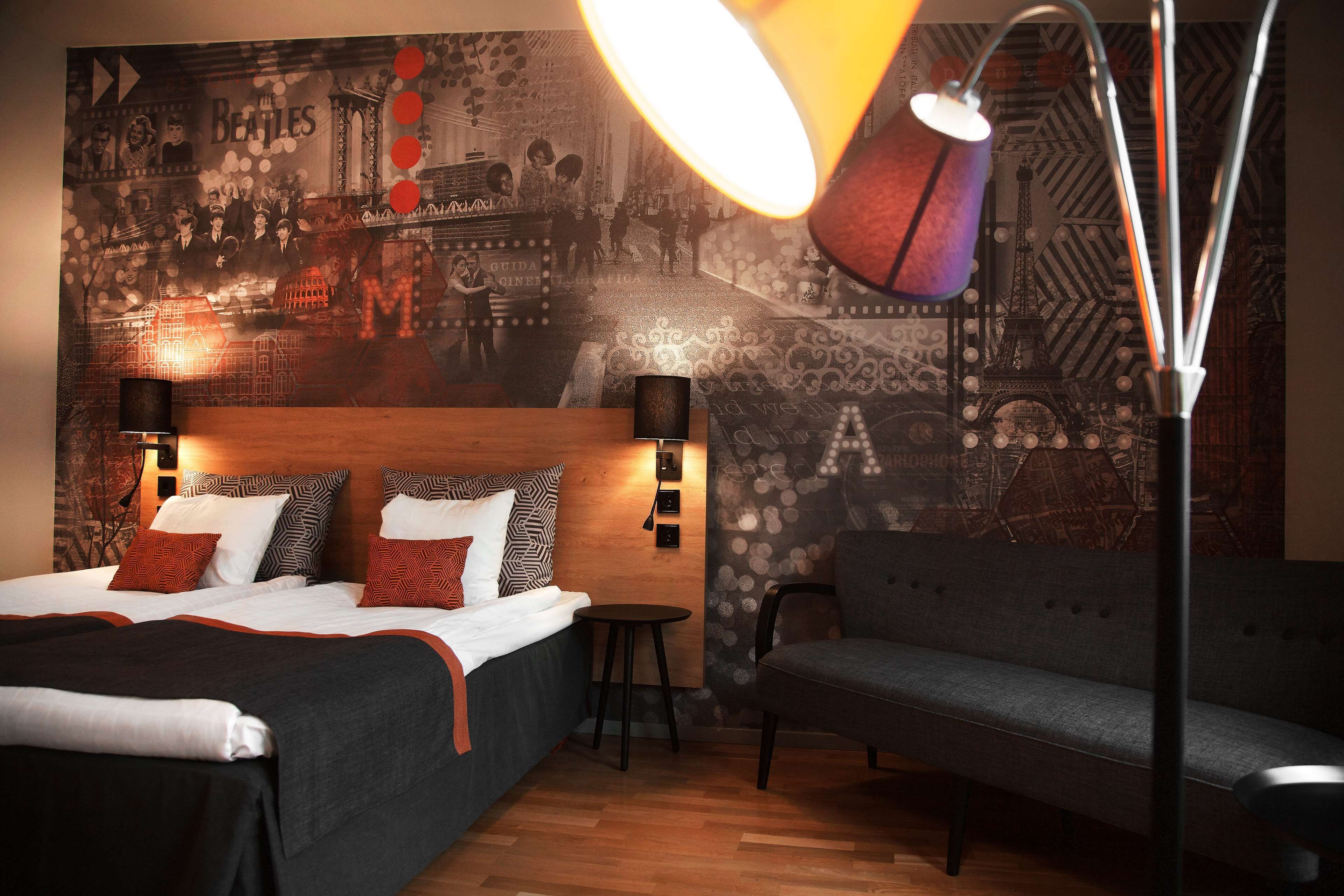 family room (standard) | desk, iron/ironing board, free wifi, bed sheets