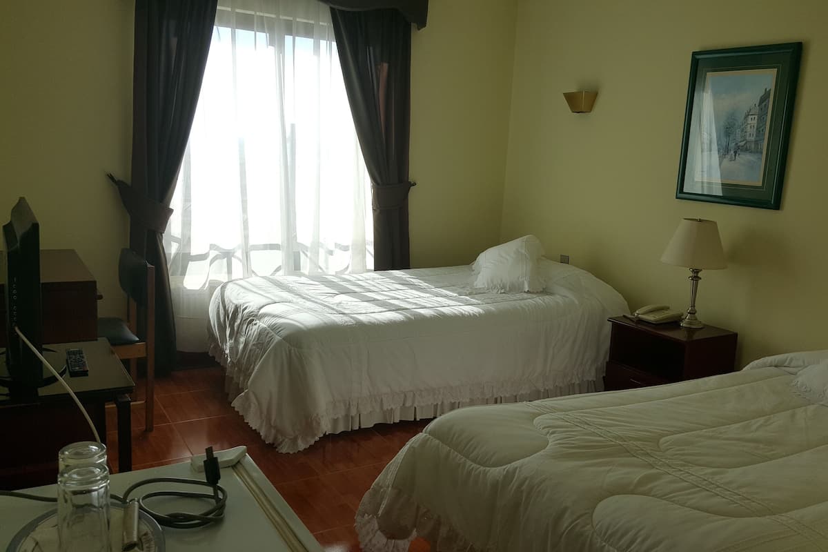 Standard Twin Room | Free WiFi