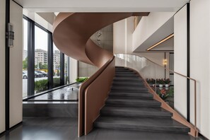 Front of property - Crowne Plaza Dalian Kerren by IHG (Dalian)