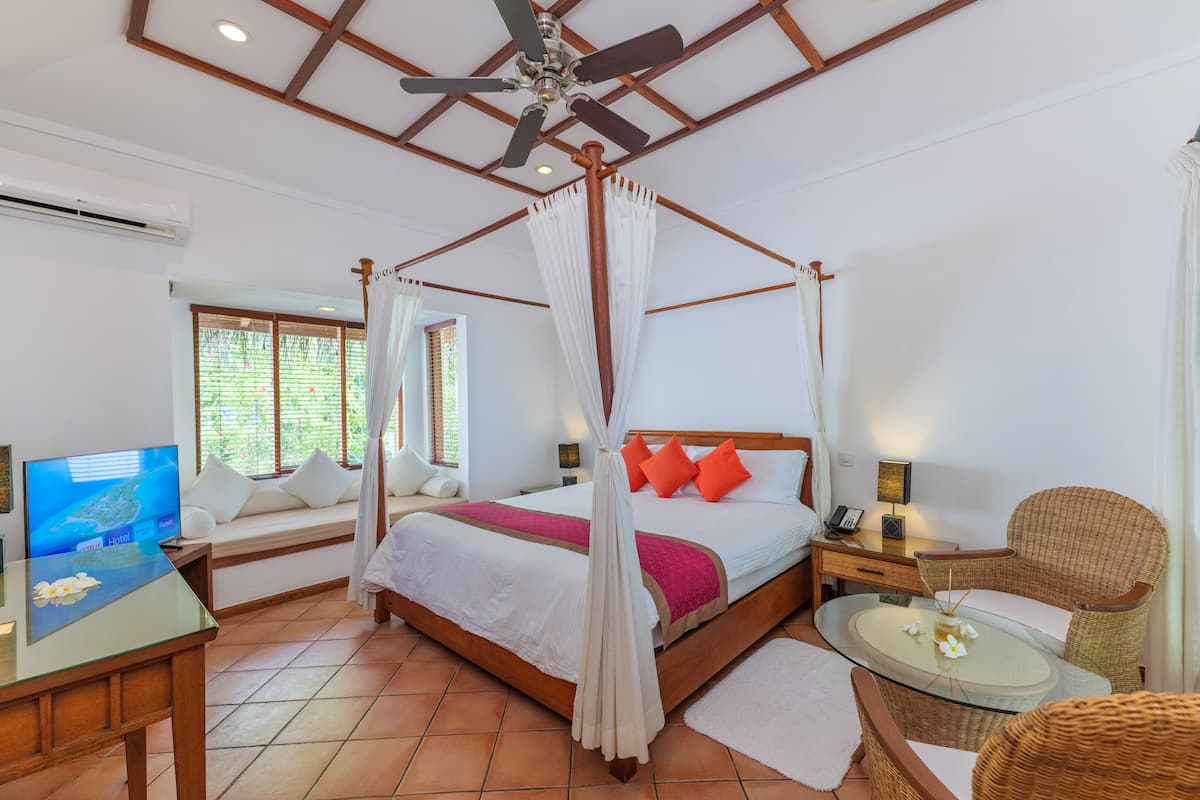 Deluxe Beach Villa