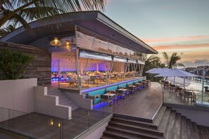 12 restaurants; lunch and dinner served - Niva Kuramathi Maldives (Kuramathi Island)