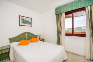 熨斗/熨板、婴儿床