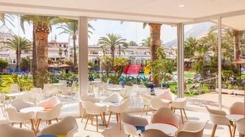 Breakfast, lunch, dinner served; international cuisine