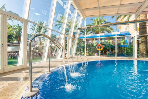 Indoor pool, outdoor pool