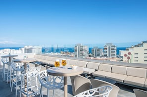 3 bars/lounges, rooftop bar - Hotel Costa Málaga (Adults Recommended) by Pierre & Vacances (Torremolinos)