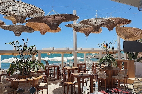 Beach bar