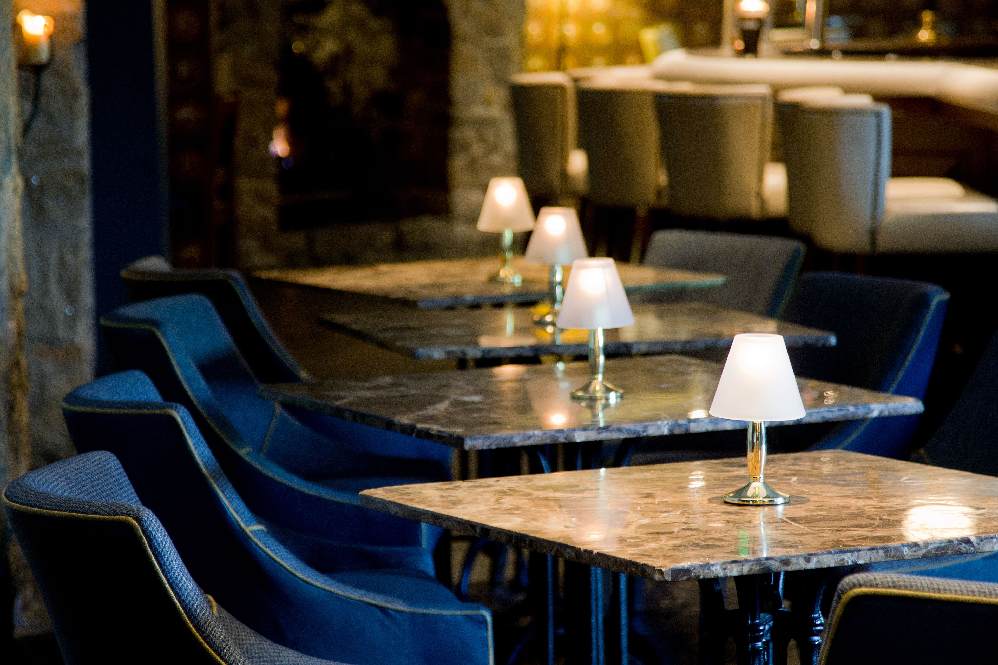 2 restaurants, breakfast served