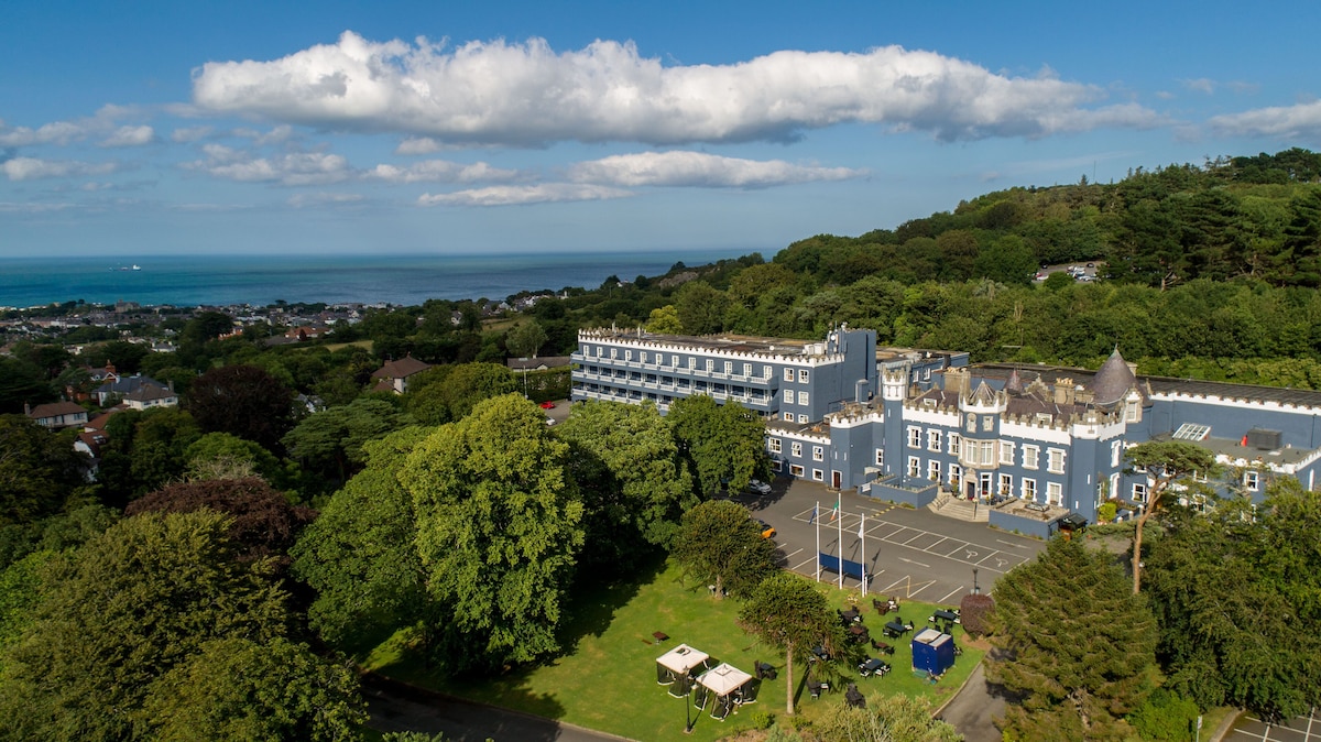 Fitzpatrick Castle Hotel