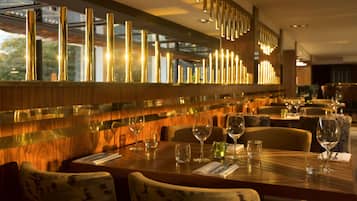 Lunch and dinner served