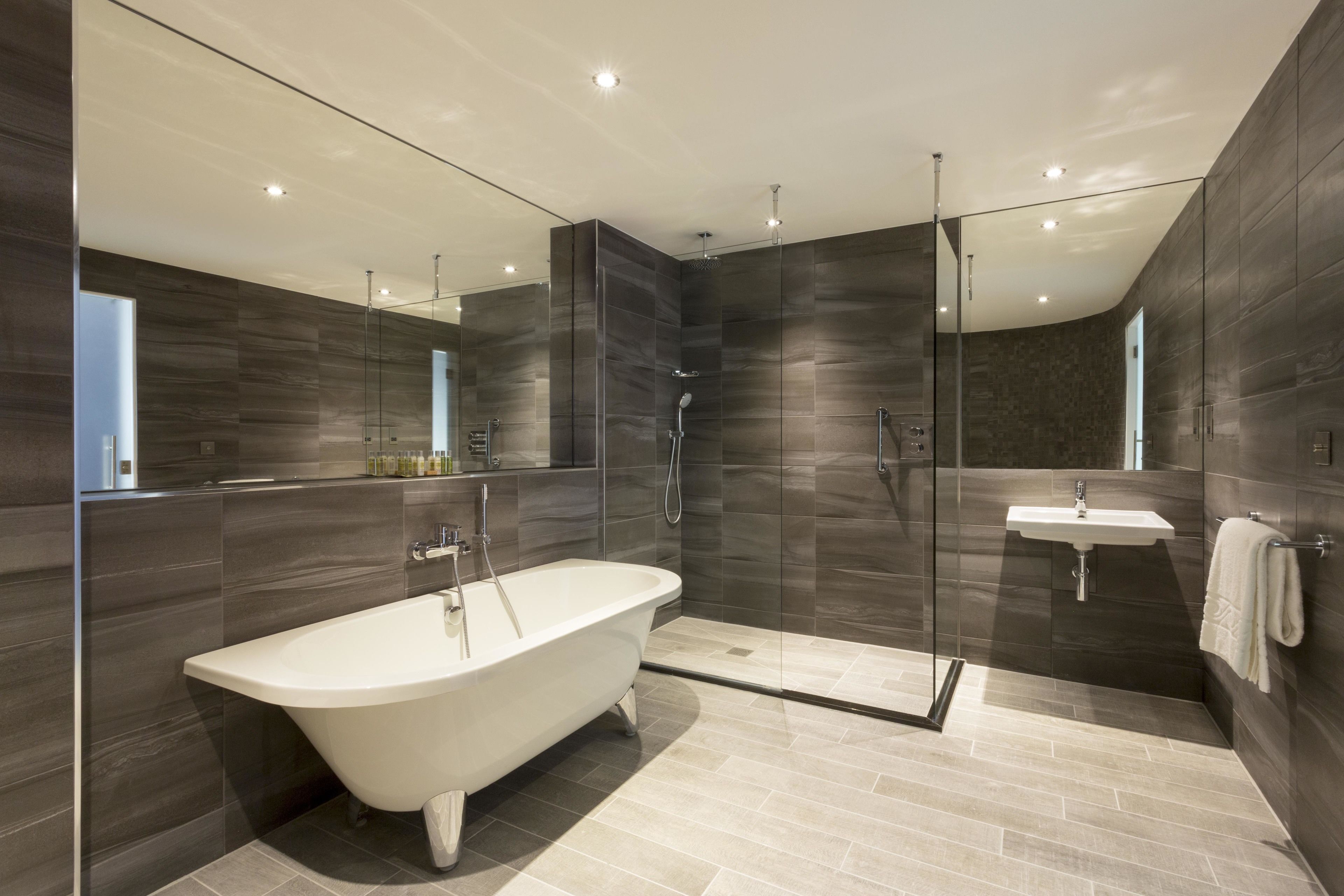 shower, free toiletries, towels