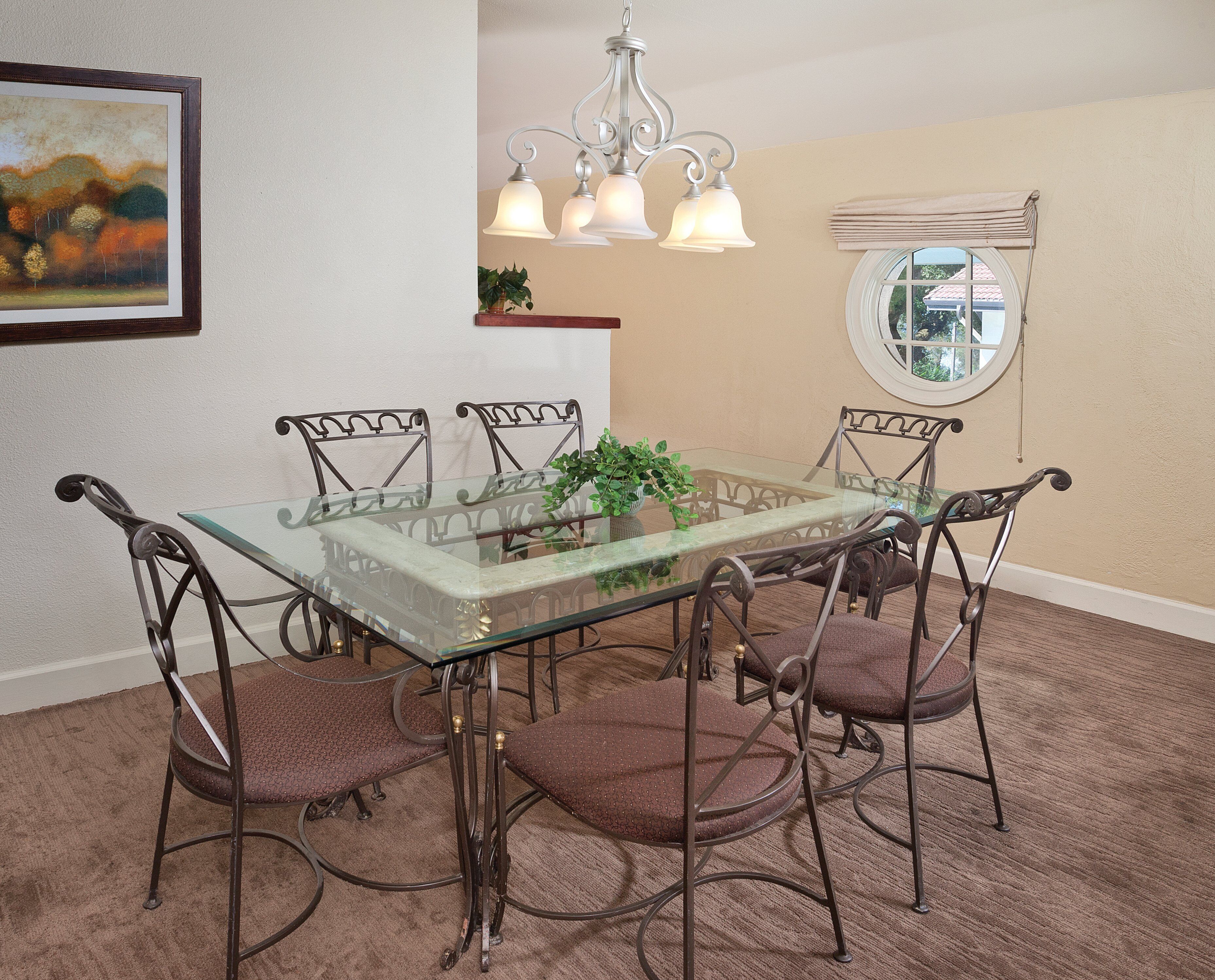 2 bedrooms, in-room safe, iron/ironing board, wifi