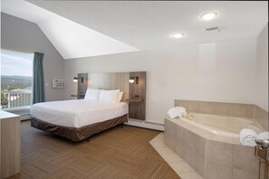 Honeymoon Room - Coast Hinton Hotel (Hinton)
