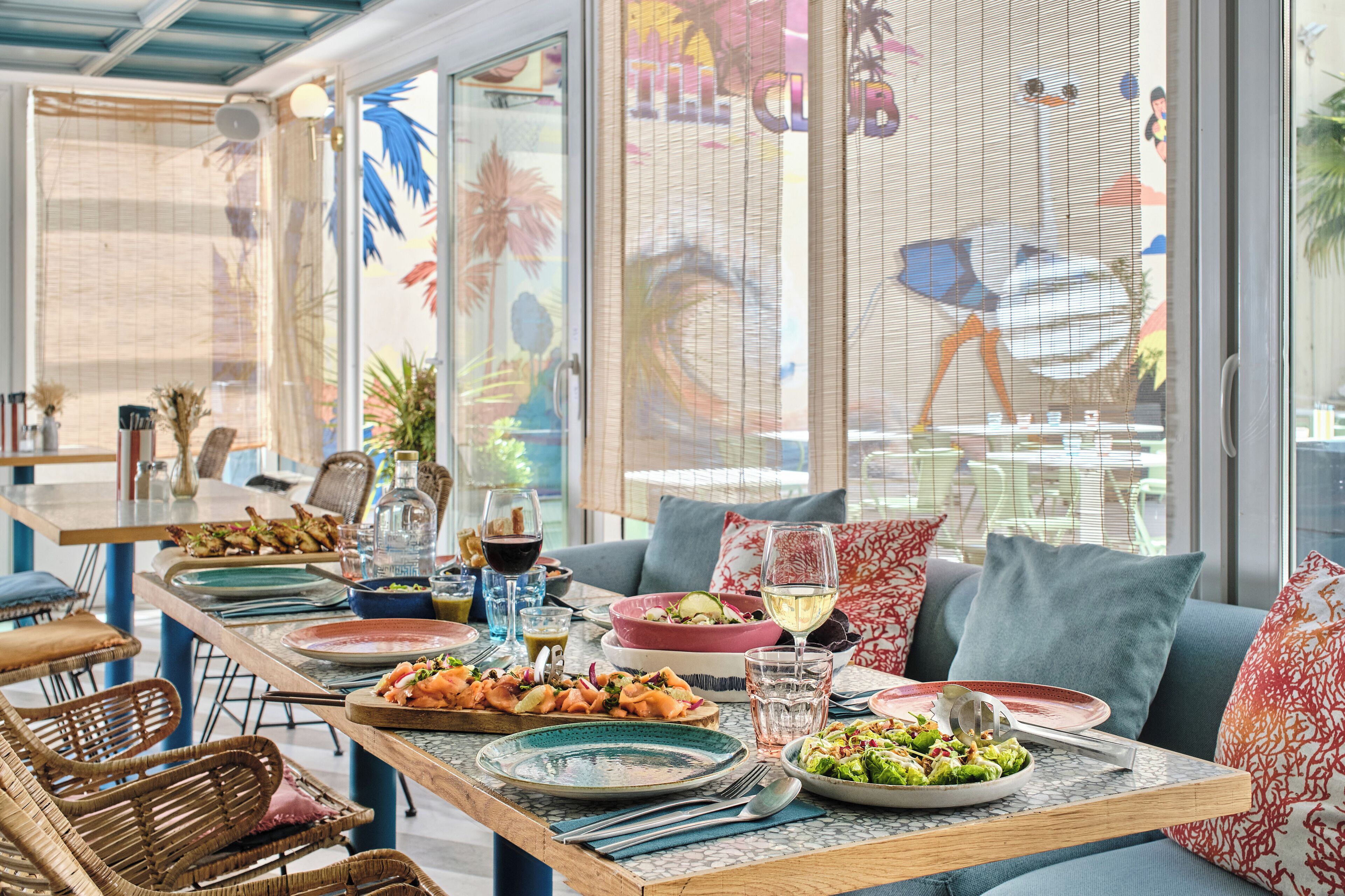 Photo - Hôtel Chromatics & Restaurant Hill Club by HappyCulture