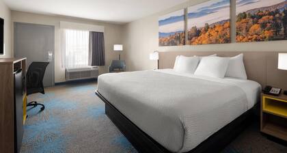 Days Inn by Wyndham Murphy