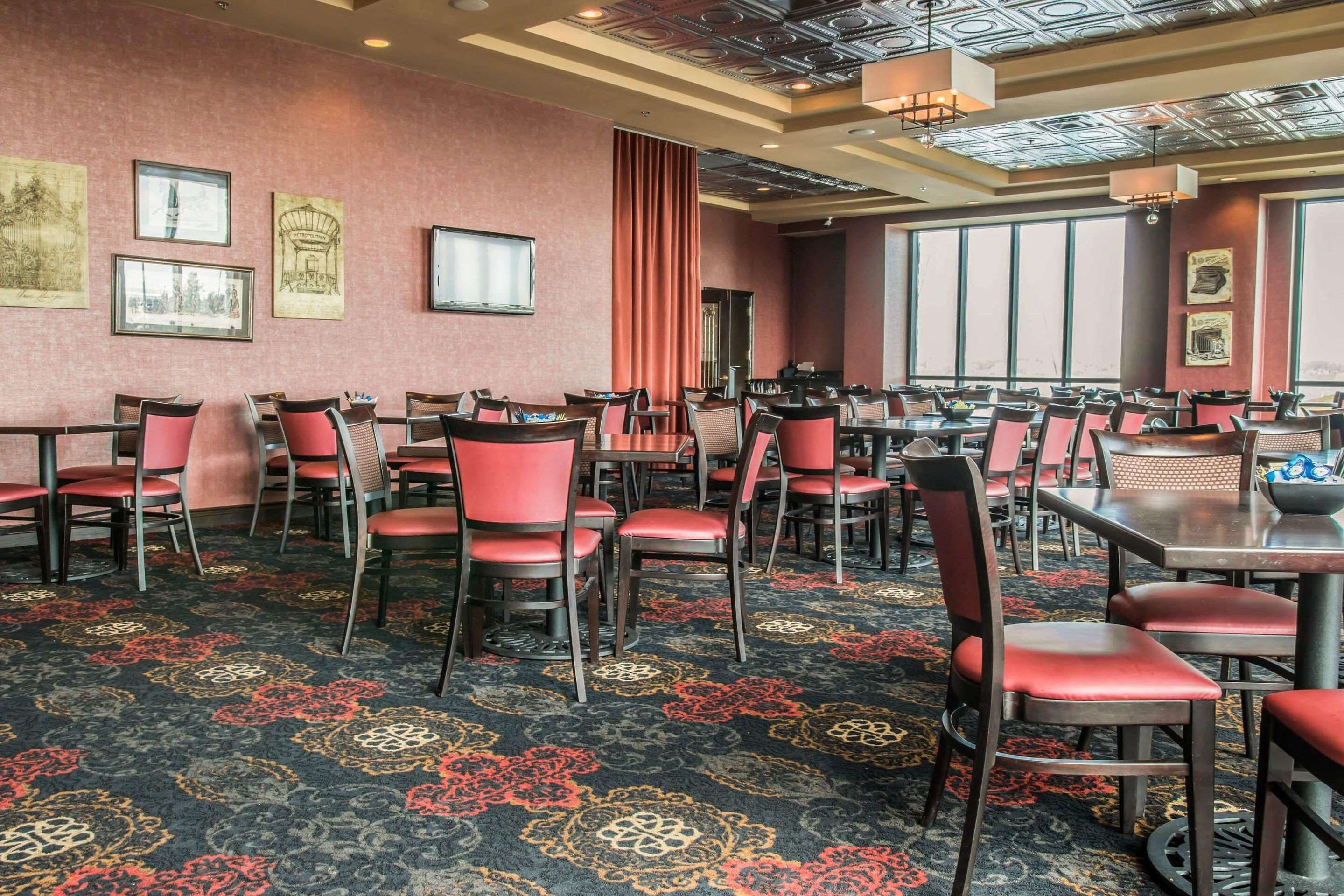 2 restaurants servant le petit déjeuner