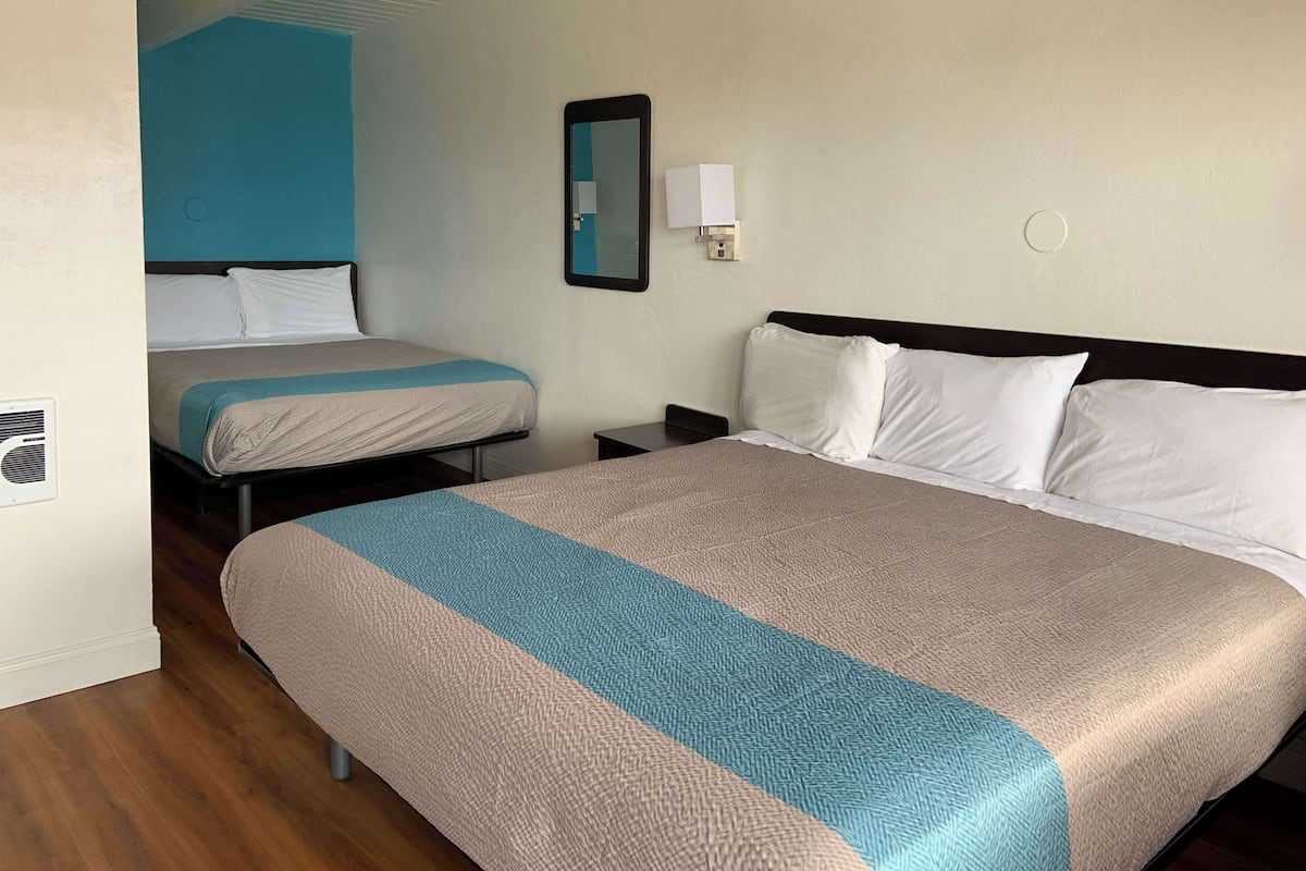 Blendingsgardiner, wi-fi (inkludert) og sengetøy