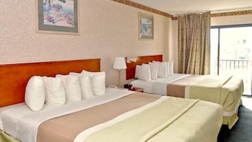 Bàn, bàn ủi/dụng cụ ủi quần áo, nôi (giường cho trẻ sơ sinh) miễn phí