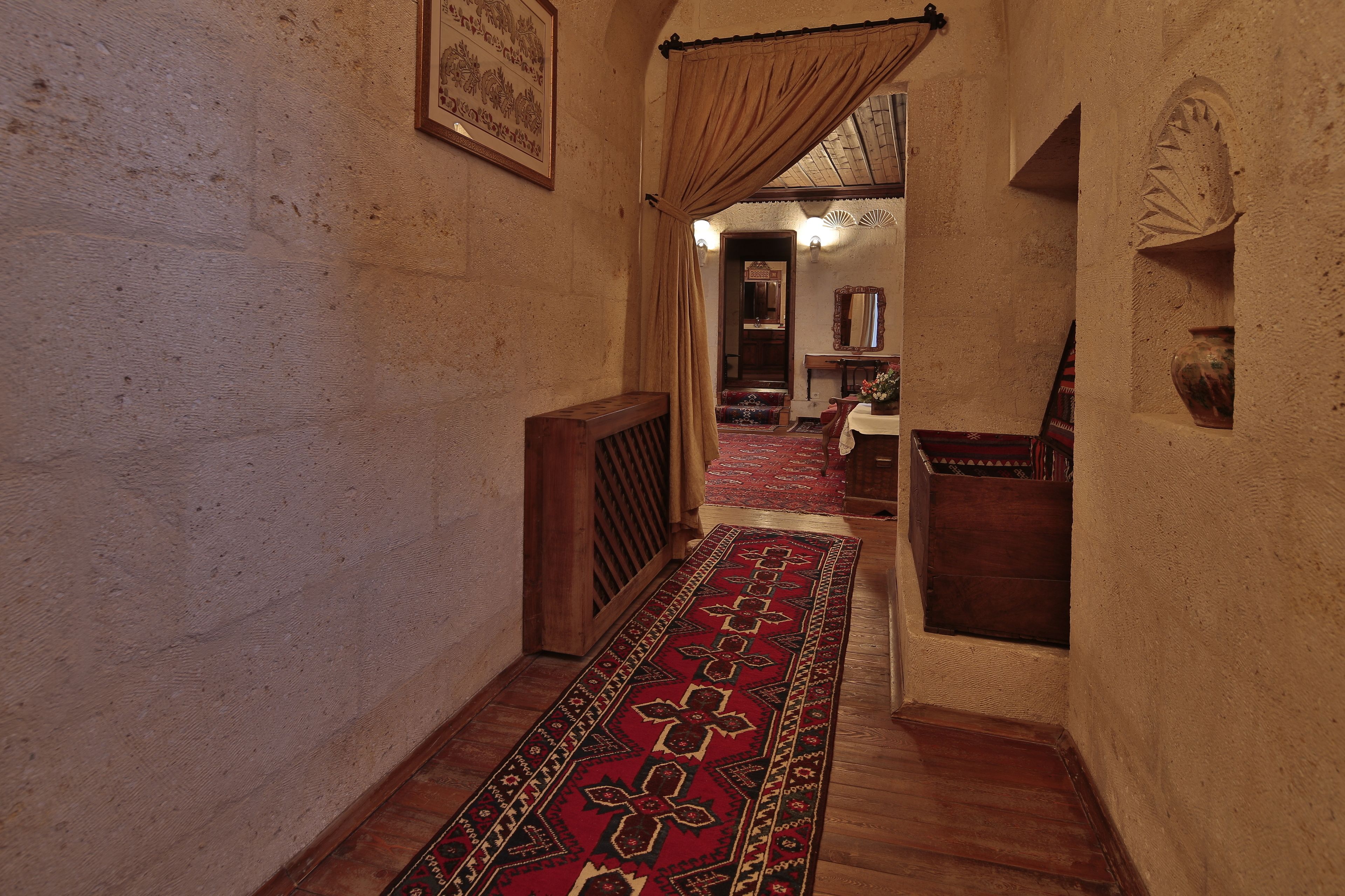 suite | 1 bedroom, premium bedding, minibar, in-room safe