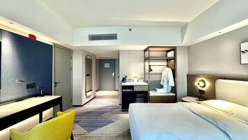 Premium bedding, down duvets, minibar, in-room safe