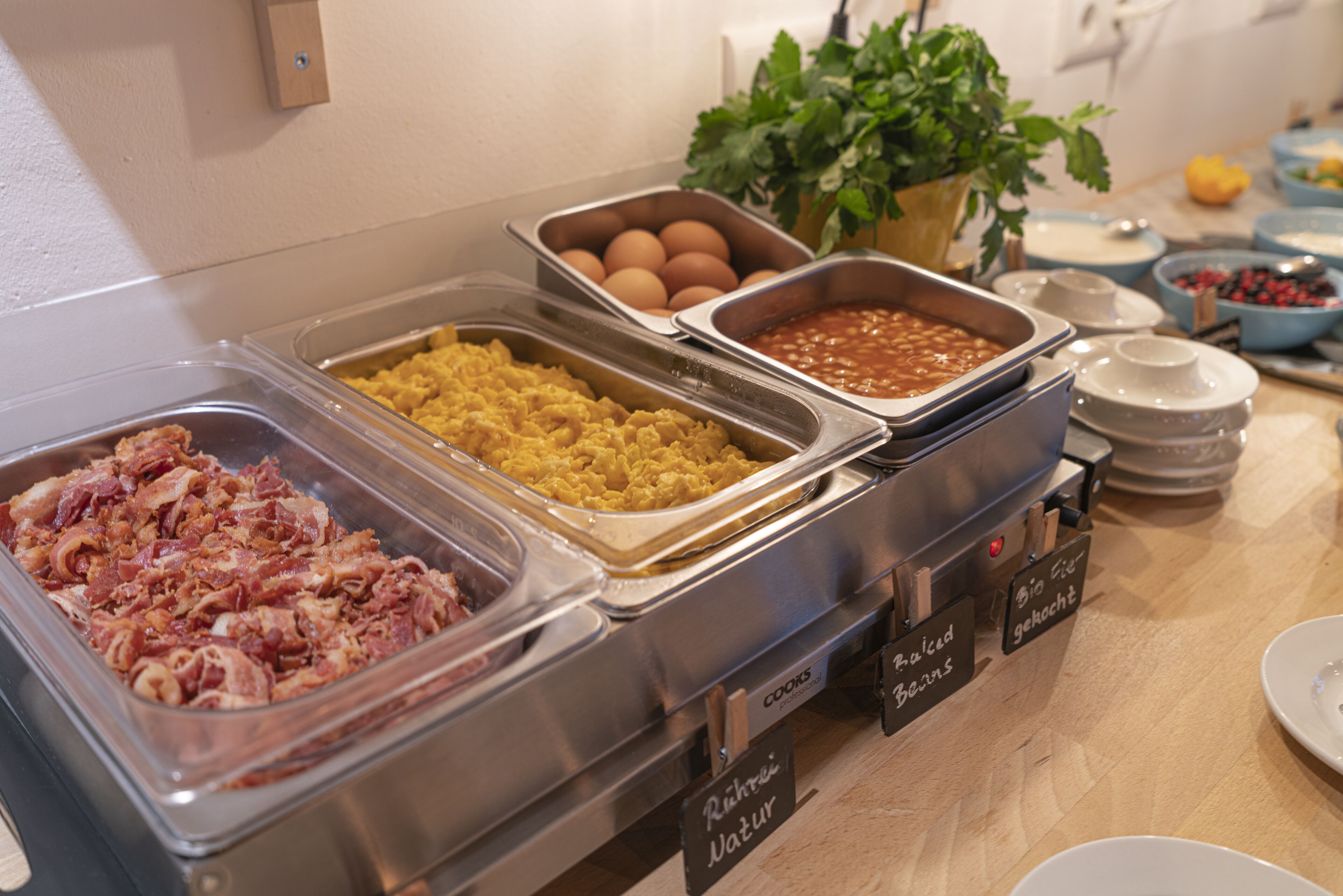 daily buffet breakfast (eur 17 per person)