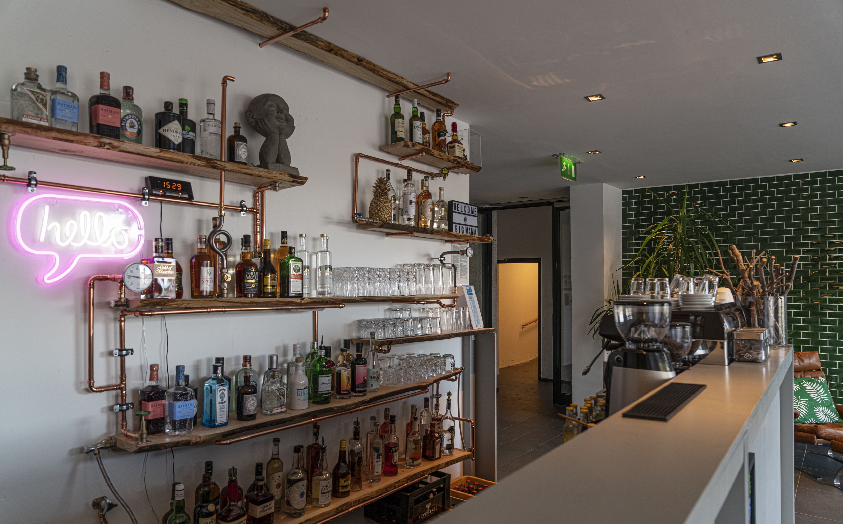 Bar (in der Unterkunft)