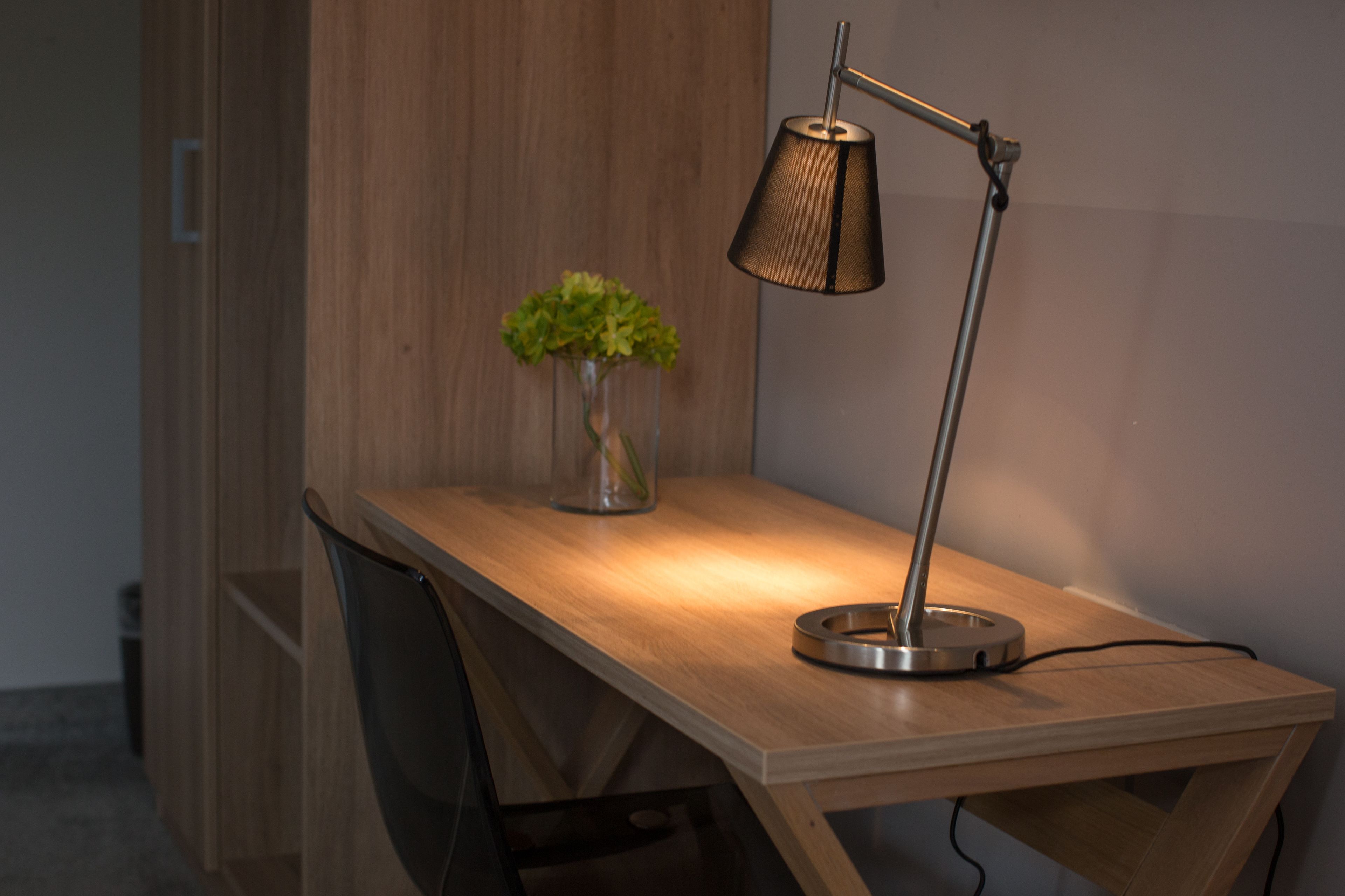 comfort room street view | 1 bedroom, desk, free wifi, bed sheets