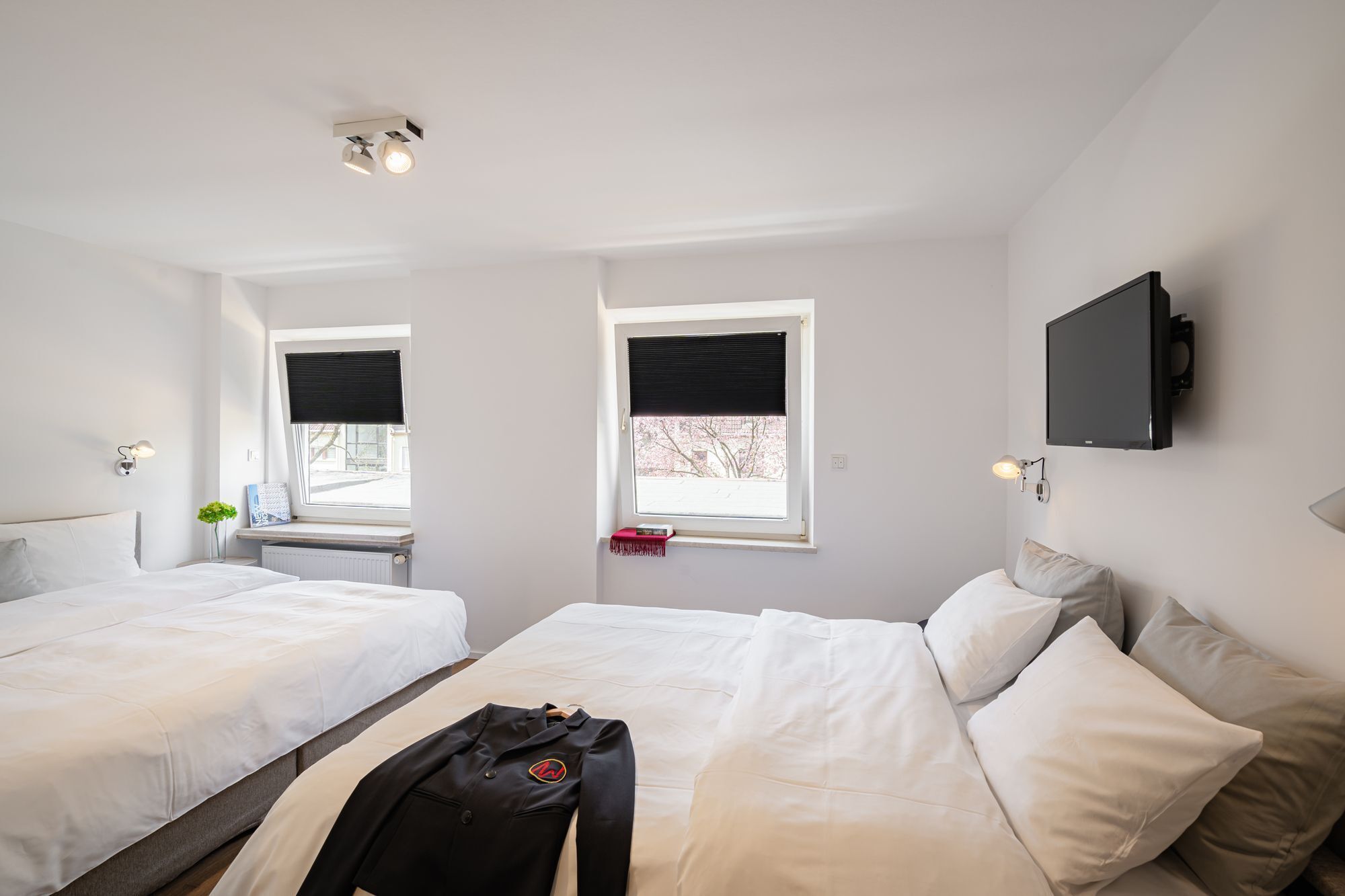 superior room courtyard area | 1 bedroom, desk, free wifi, bed sheets