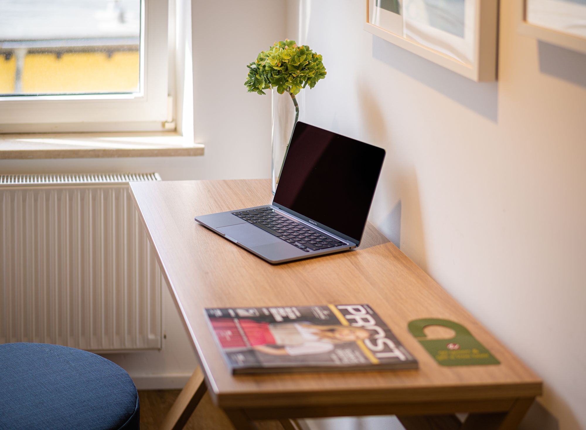 1 bedroom, desk, free wifi, bed sheets