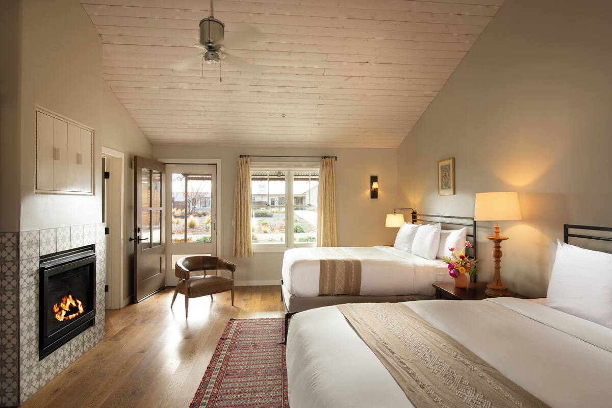 Premium bedding, pillowtop beds, in-room safe, desk