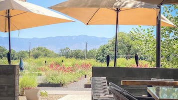 Breakfast, lunch, dinner served; local cuisine, garden views