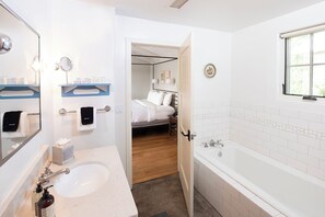 Eco-friendly toiletries, hair dryer, bathrobes, slippers - Los Poblanos Historic Inn & Organic Farm (Los Ranchos de Albuquerque)