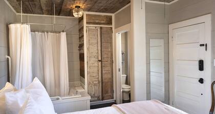 Katy House Bed and Breakfast