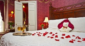 Philadelphia | Desk, iron/ironing board, free WiFi - Elk Forge B&B Inn & Day Spa (Elkton)