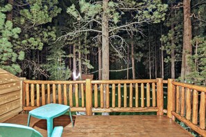 Terrace/patio - Alpenhorn Bed And Breakfast Inn (Big Bear Lake)