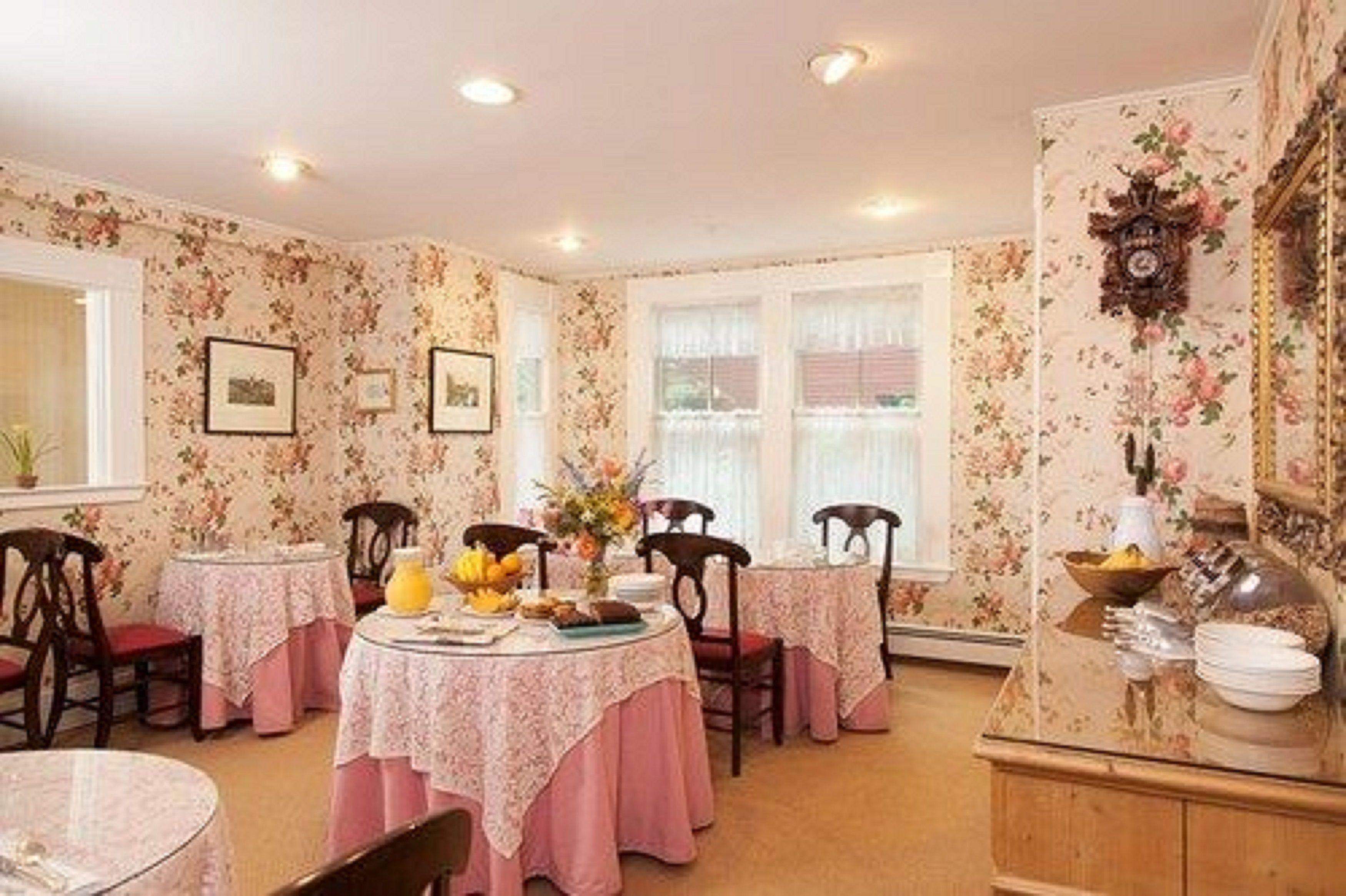 Free daily full breakfast