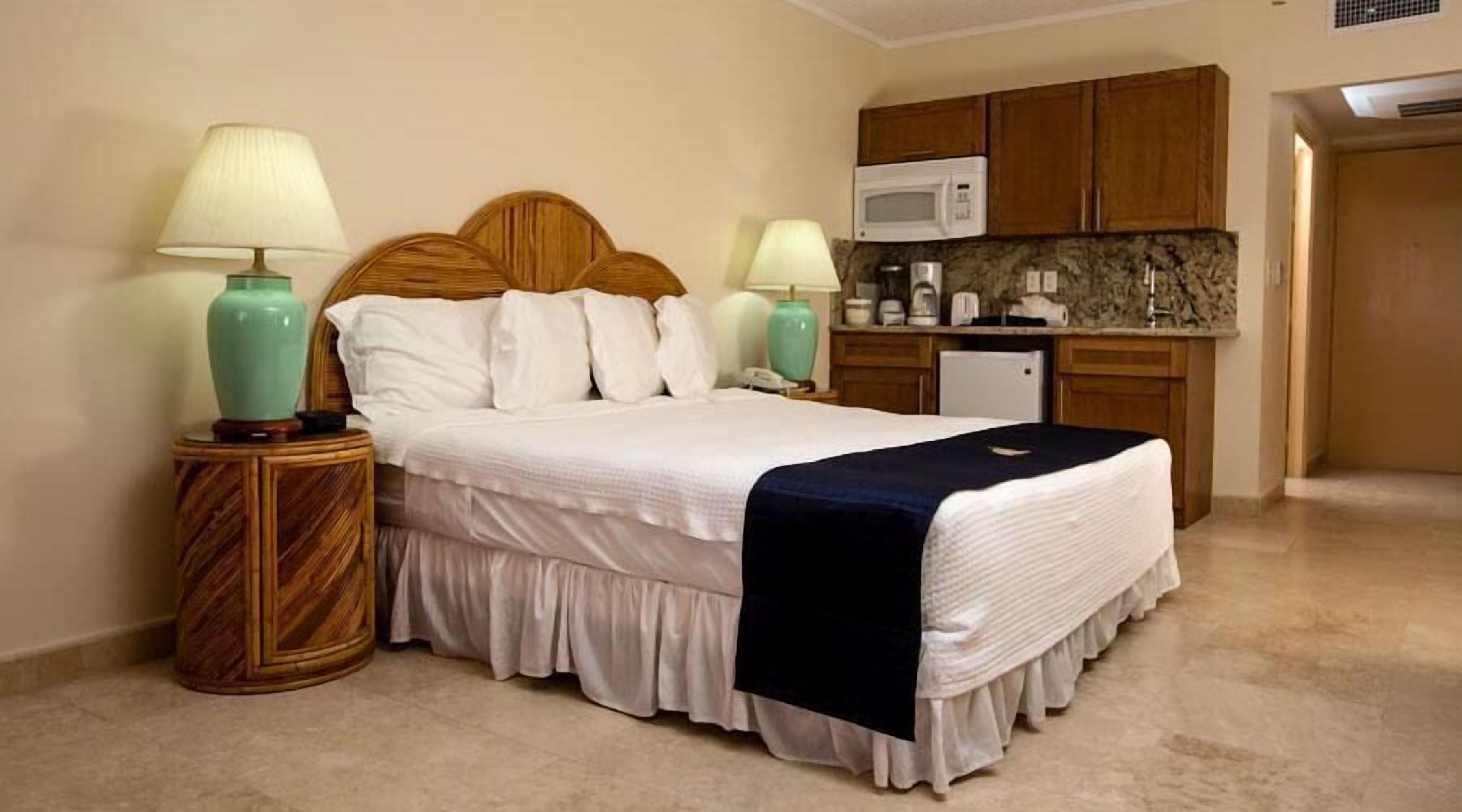 In-room safe, iron/ironing board, free WiFi, bed sheets