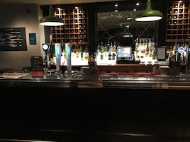 Bar (en la propiedad)