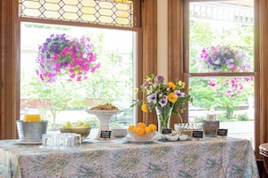 Free daily full breakfast