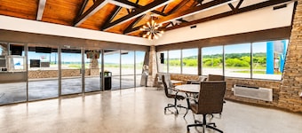 Segovia Lodge Junction TX I -10