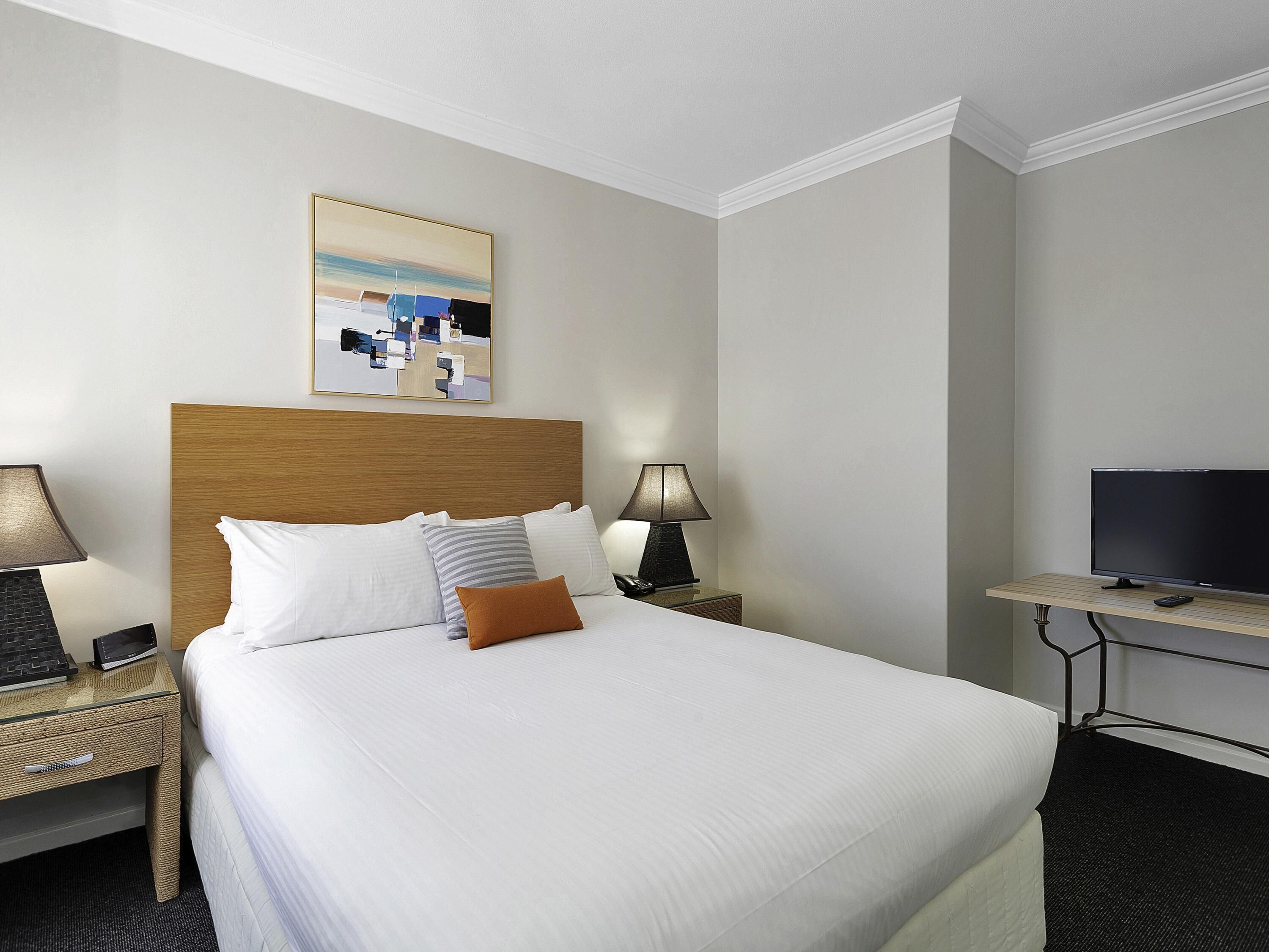 Habitación ejecutiva, 1 cama de matrimonio, balcón | Caja fuerte, escritorio, espacio para trabajar con un portátil