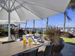 Restaurant - Mantra Mackay (Mackay Harbour)