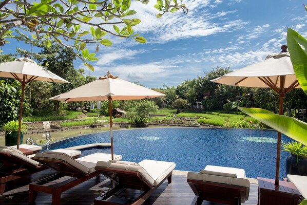Indoor pool, outdoor pool