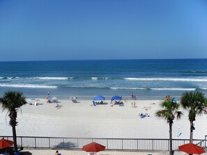 On the beach, beach towels - Home2 Suites by Hilton Ormond Beach Oceanfront (Ormond Beach)